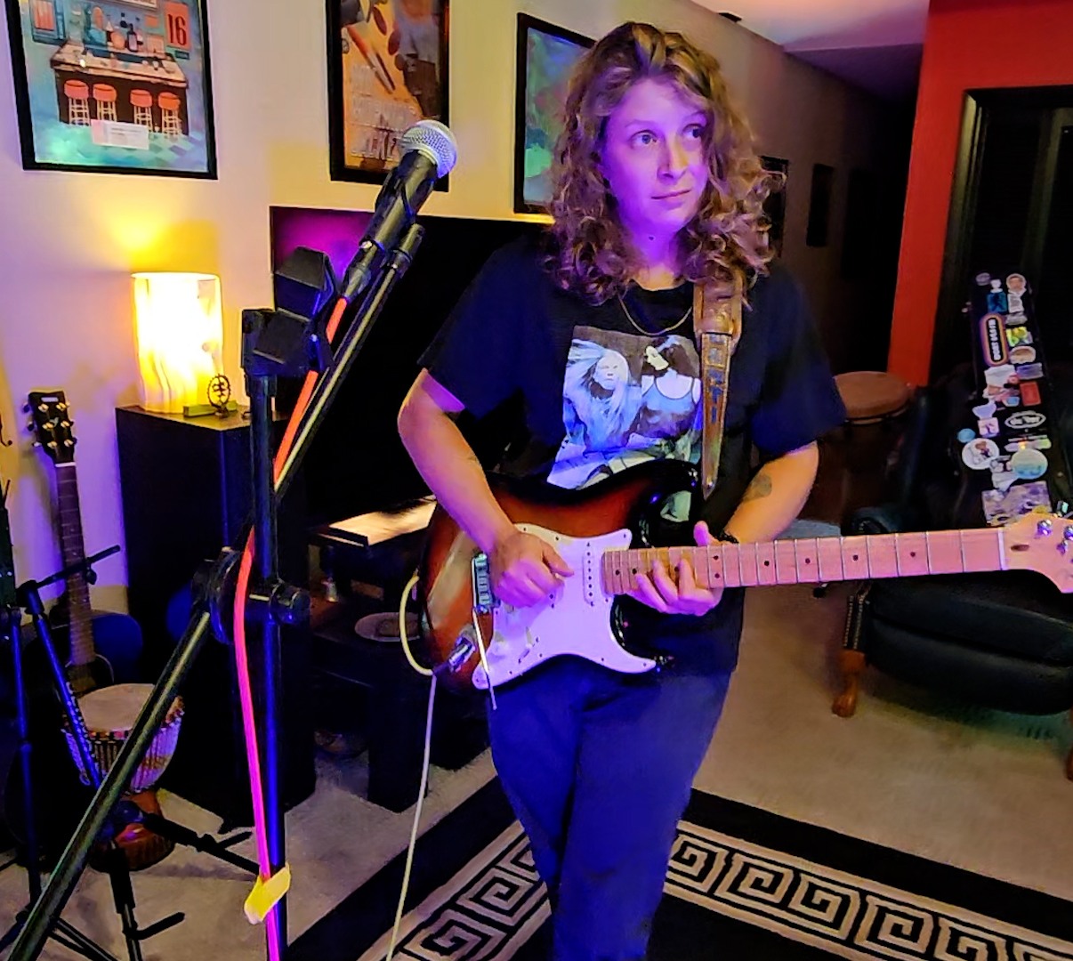 Lenti performing at Studio Wildwoods